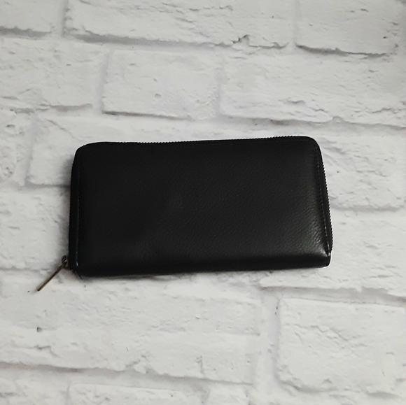 Lafayette collection black leather zip wallet - Picture 2 of 11